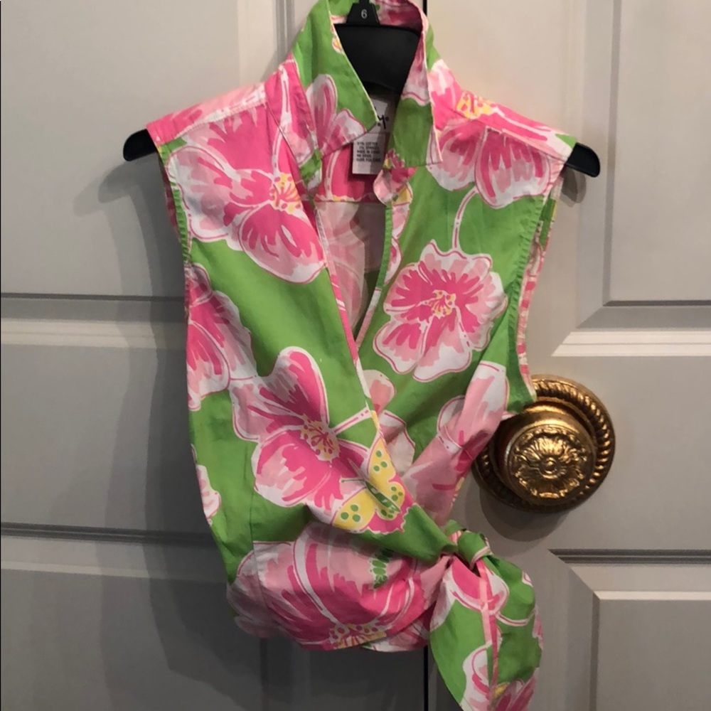 Lilly Pulitzer Like New Wrap Top